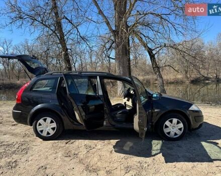 Черный Рено Меган, объемом двигателя 1.6 л и пробегом 168 тыс. км за 4950 $, фото 83 на Automoto.ua