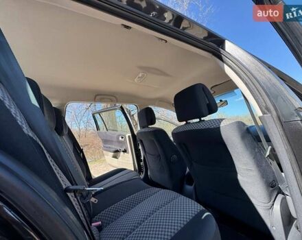 Черный Рено Меган, объемом двигателя 1.6 л и пробегом 168 тыс. км за 4950 $, фото 52 на Automoto.ua