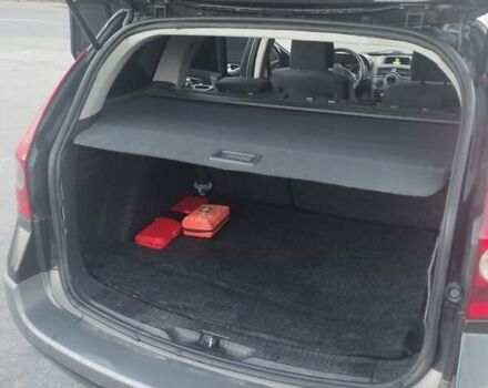 Черный Рено Меган, объемом двигателя 1.6 л и пробегом 250 тыс. км за 3600 $, фото 11 на Automoto.ua