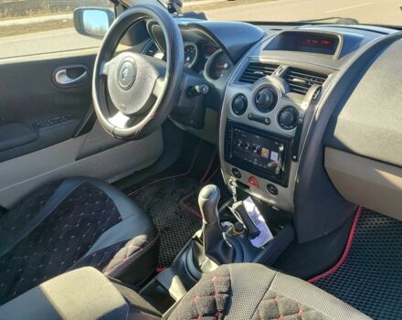 Черный Рено Меган, объемом двигателя 1.6 л и пробегом 230 тыс. км за 4500 $, фото 4 на Automoto.ua