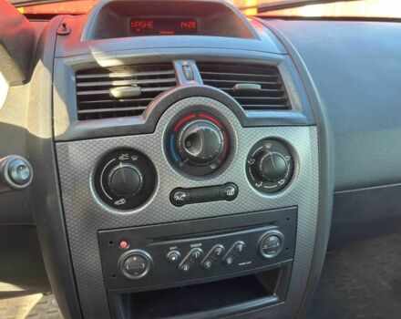 Черный Рено Меган, объемом двигателя 1.5 л и пробегом 330 тыс. км за 4990 $, фото 19 на Automoto.ua