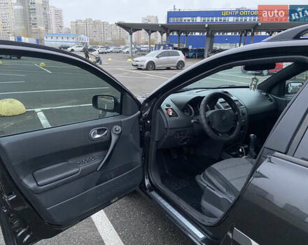 Чорний Рено Меган, об'ємом двигуна 1.6 л та пробігом 228 тис. км за 4900 $, фото 17 на Automoto.ua