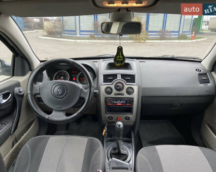 Черный Рено Меган, объемом двигателя 1.4 л и пробегом 140 тыс. км за 4900 $, фото 13 на Automoto.ua