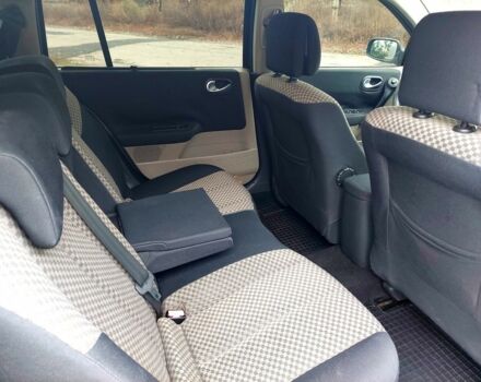 Черный Рено Меган, объемом двигателя 0 л и пробегом 250 тыс. км за 4400 $, фото 4 на Automoto.ua