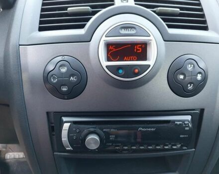 Черный Рено Меган, объемом двигателя 1.6 л и пробегом 265 тыс. км за 4200 $, фото 5 на Automoto.ua