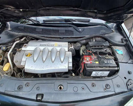 Черный Рено Меган, объемом двигателя 1.6 л и пробегом 215 тыс. км за 5000 $, фото 8 на Automoto.ua