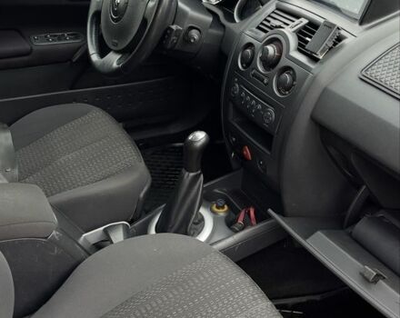 Черный Рено Меган, объемом двигателя 1.4 л и пробегом 206 тыс. км за 4200 $, фото 5 на Automoto.ua