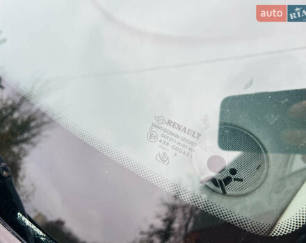 Чорний Рено Меган, об'ємом двигуна 1.6 л та пробігом 208 тис. км за 4850 $, фото 10 на Automoto.ua