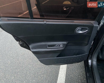 Чорний Рено Меган, об'ємом двигуна 1.6 л та пробігом 228 тис. км за 4900 $, фото 24 на Automoto.ua