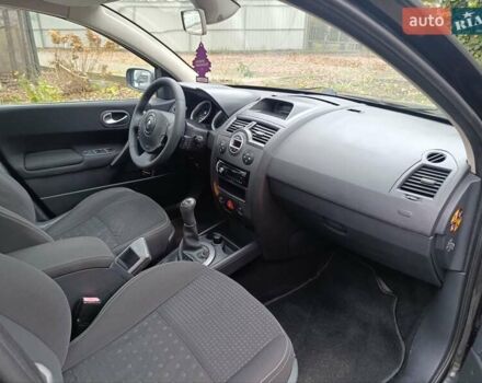 Черный Рено Меган, объемом двигателя 1.6 л и пробегом 223 тыс. км за 4399 $, фото 24 на Automoto.ua