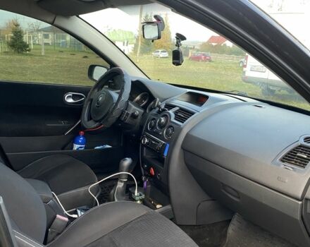 Черный Рено Меган, объемом двигателя 1.6 л и пробегом 290 тыс. км за 3750 $, фото 7 на Automoto.ua