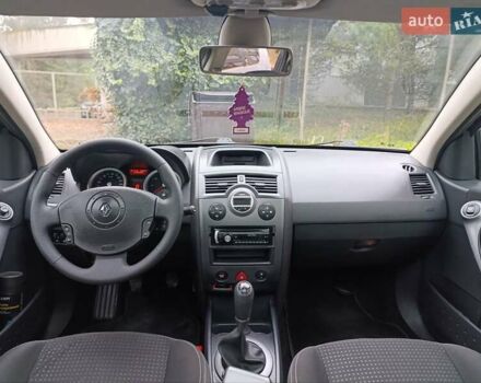 Черный Рено Меган, объемом двигателя 1.6 л и пробегом 223 тыс. км за 4399 $, фото 15 на Automoto.ua