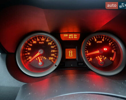 Чорний Рено Меган, об'ємом двигуна 1.6 л та пробігом 228 тис. км за 4900 $, фото 14 на Automoto.ua