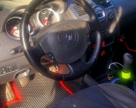 Черный Рено Меган, объемом двигателя 1.6 л и пробегом 287 тыс. км за 4250 $, фото 6 на Automoto.ua