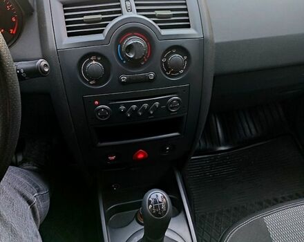 Черный Рено Меган, объемом двигателя 1.4 л и пробегом 216 тыс. км за 5000 $, фото 12 на Automoto.ua