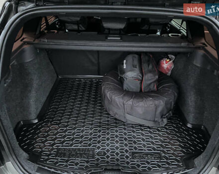 Чорний Рено Меган, об'ємом двигуна 1.6 л та пробігом 228 тис. км за 4900 $, фото 10 на Automoto.ua