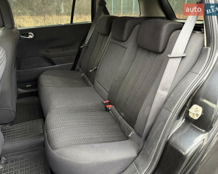 Черный Рено Меган, объемом двигателя 1.6 л и пробегом 258 тыс. км за 5000 $, фото 7 на Automoto.ua