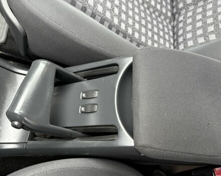 Черный Рено Меган, объемом двигателя 1.6 л и пробегом 229 тыс. км за 5400 $, фото 13 на Automoto.ua