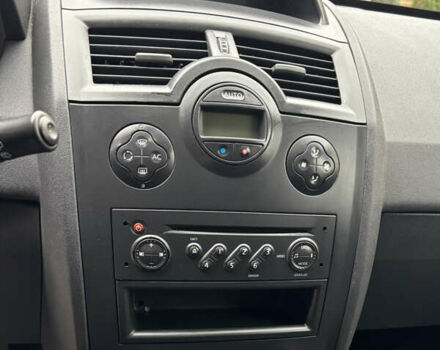 Черный Рено Меган, объемом двигателя 1.6 л и пробегом 229 тыс. км за 5400 $, фото 19 на Automoto.ua