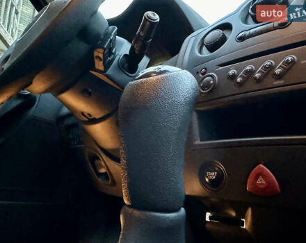 Черный Рено Меган, объемом двигателя 1.6 л и пробегом 68 тыс. км за 6899 $, фото 29 на Automoto.ua