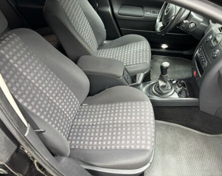 Черный Рено Меган, объемом двигателя 1.6 л и пробегом 229 тыс. км за 5400 $, фото 19 на Automoto.ua