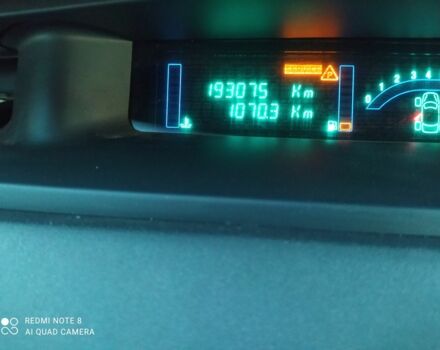 Чорний Рено Меган, об'ємом двигуна 1.6 л та пробігом 202 тис. км за 5100 $, фото 7 на Automoto.ua