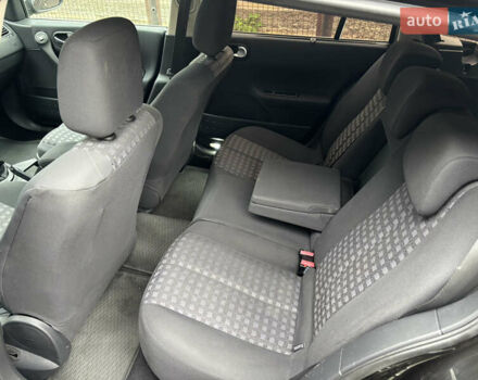 Черный Рено Меган, объемом двигателя 1.6 л и пробегом 229 тыс. км за 5400 $, фото 22 на Automoto.ua