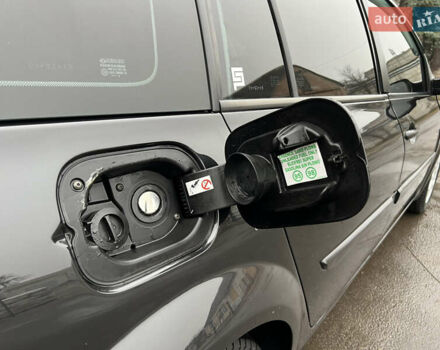 Чорний Рено Меган, об'ємом двигуна 1.6 л та пробігом 190 тис. км за 6400 $, фото 19 на Automoto.ua