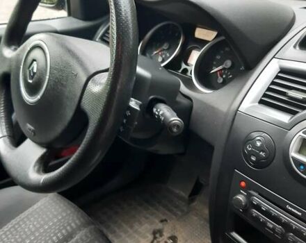 Чорний Рено Меган, об'ємом двигуна 1.6 л та пробігом 250 тис. км за 4500 $, фото 3 на Automoto.ua