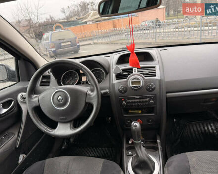 Черный Рено Меган, объемом двигателя 1.6 л и пробегом 257 тыс. км за 4500 $, фото 2 на Automoto.ua