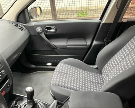 Черный Рено Меган, объемом двигателя 1.6 л и пробегом 229 тыс. км за 5400 $, фото 14 на Automoto.ua