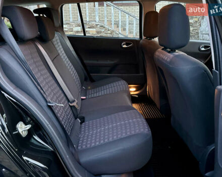 Черный Рено Меган, объемом двигателя 1.6 л и пробегом 68 тыс. км за 6899 $, фото 24 на Automoto.ua