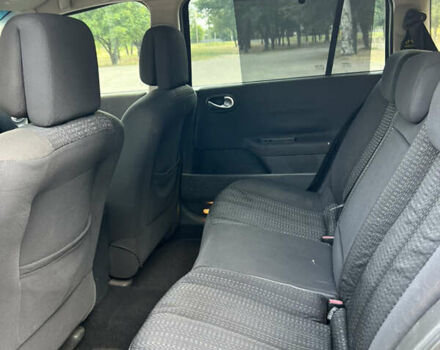 Черный Рено Меган, объемом двигателя 1.9 л и пробегом 300 тыс. км за 3999 $, фото 5 на Automoto.ua