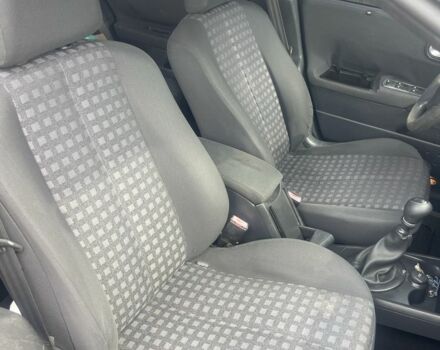 Рено Меган 2006 в Красилове на Automoto.ua Черный Рено Меган, объемом двигателя 1.9 л и пробегом 308 тыс. км за 5000 $, фото 12 на Automoto.ua