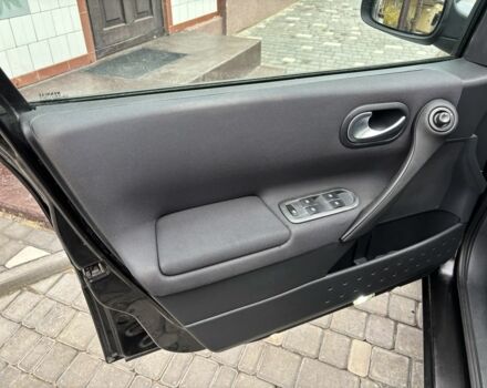 Черный Рено Меган, объемом двигателя 1.6 л и пробегом 229 тыс. км за 5400 $, фото 11 на Automoto.ua