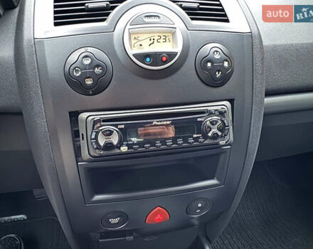 Черный Рено Меган, объемом двигателя 1.6 л и пробегом 203 тыс. км за 4850 $, фото 22 на Automoto.ua