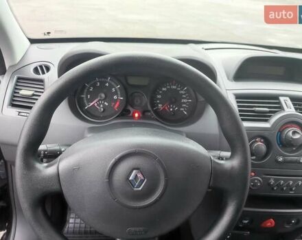 Чорний Рено Меган, об'ємом двигуна 1.6 л та пробігом 163 тис. км за 5600 $, фото 40 на Automoto.ua