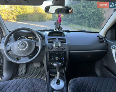 Черный Рено Меган, объемом двигателя 1.6 л и пробегом 153 тыс. км за 6500 $, фото 6 на Automoto.ua