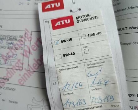 Черный Рено Меган, объемом двигателя 1.6 л и пробегом 186 тыс. км за 5600 $, фото 26 на Automoto.ua