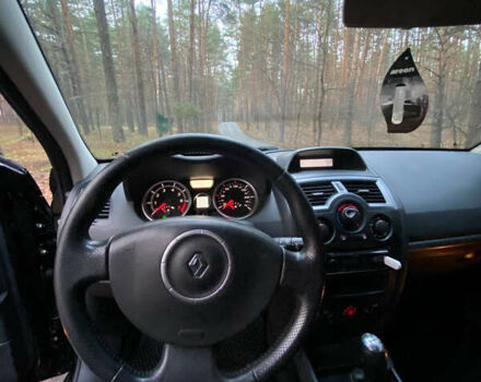 Черный Рено Меган, объемом двигателя 1.6 л и пробегом 326 тыс. км за 4900 $, фото 10 на Automoto.ua