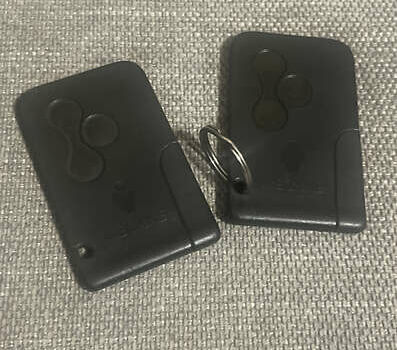 Черный Рено Меган, объемом двигателя 1.6 л и пробегом 264 тыс. км за 3700 $, фото 10 на Automoto.ua