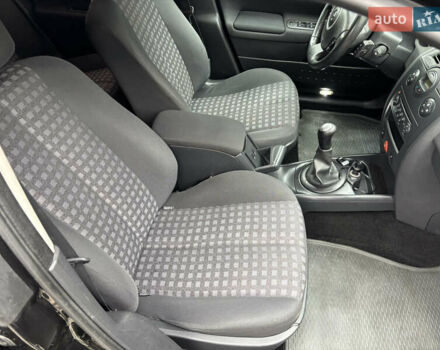 Черный Рено Меган, объемом двигателя 1.6 л и пробегом 229 тыс. км за 5400 $, фото 28 на Automoto.ua