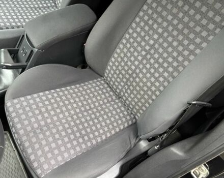 Черный Рено Меган, объемом двигателя 1.6 л и пробегом 229 тыс. км за 5400 $, фото 10 на Automoto.ua