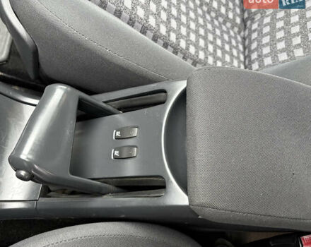 Черный Рено Меган, объемом двигателя 1.6 л и пробегом 229 тыс. км за 5400 $, фото 18 на Automoto.ua