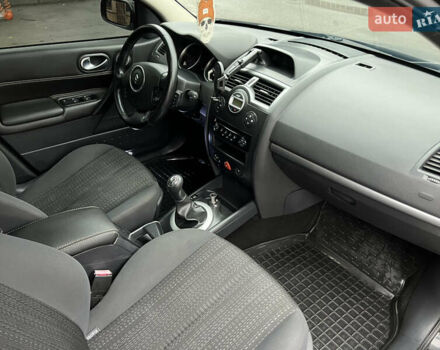 Чорний Рено Меган, об'ємом двигуна 1.6 л та пробігом 190 тис. км за 6400 $, фото 21 на Automoto.ua