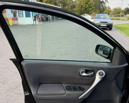 Черный Рено Меган, объемом двигателя 1.6 л и пробегом 170 тыс. км за 5450 $, фото 7 на Automoto.ua