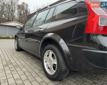 Черный Рено Меган, объемом двигателя 1.6 л и пробегом 203 тыс. км за 4850 $, фото 5 на Automoto.ua