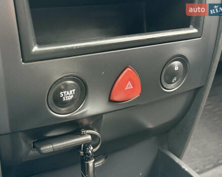 Черный Рено Меган, объемом двигателя 1.6 л и пробегом 258 тыс. км за 5000 $, фото 13 на Automoto.ua