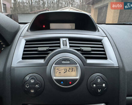 Черный Рено Меган, объемом двигателя 1.6 л и пробегом 203 тыс. км за 4850 $, фото 21 на Automoto.ua