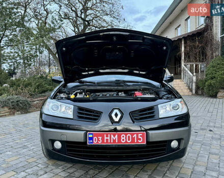 Черный Рено Меган, объемом двигателя 1.6 л и пробегом 68 тыс. км за 6899 $, фото 32 на Automoto.ua